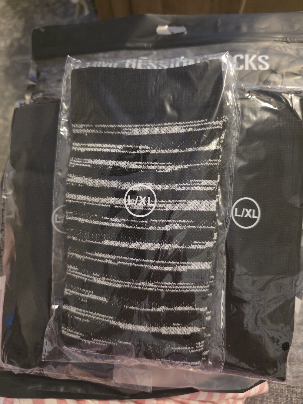 ⭐️40% Off⭐️ Compression Socks - 3 Pack - Picture 2 of 5
